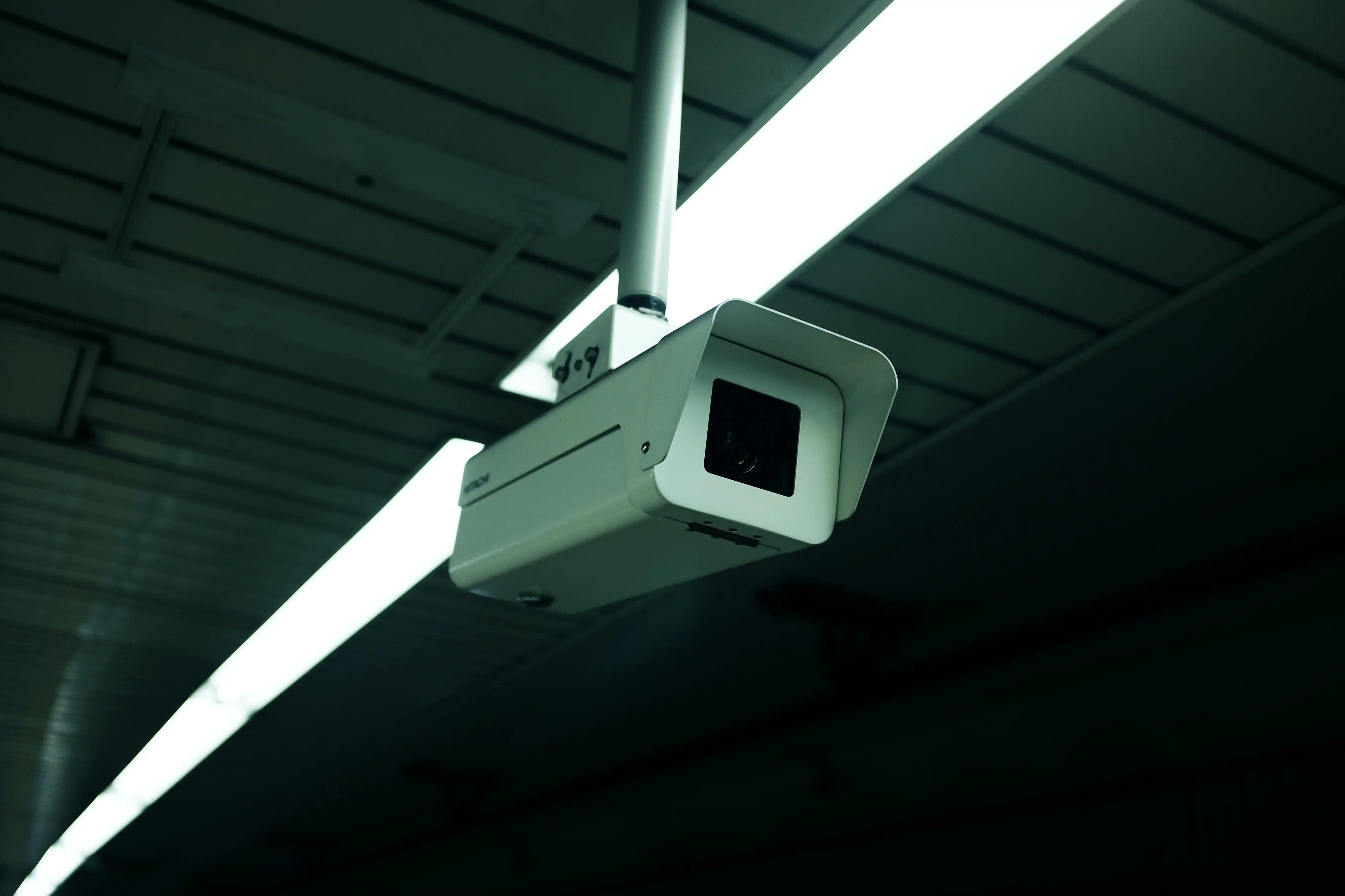 Seguridad Electrónica & IA